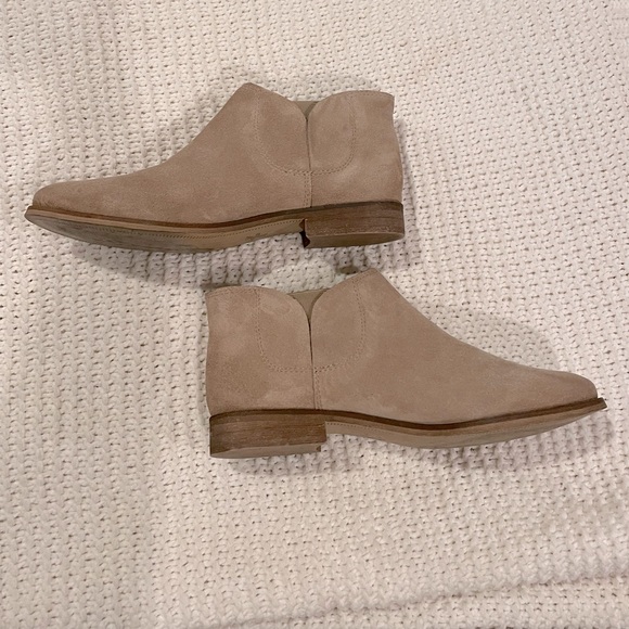 Splendid Hamptyn Tan Suede Ankle Boots - Picture 3 of 7